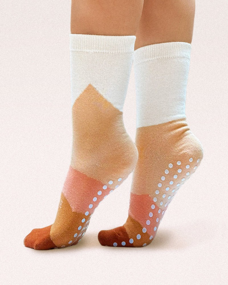 Waves Tone Pilates Grip Sock - Tone Gradient